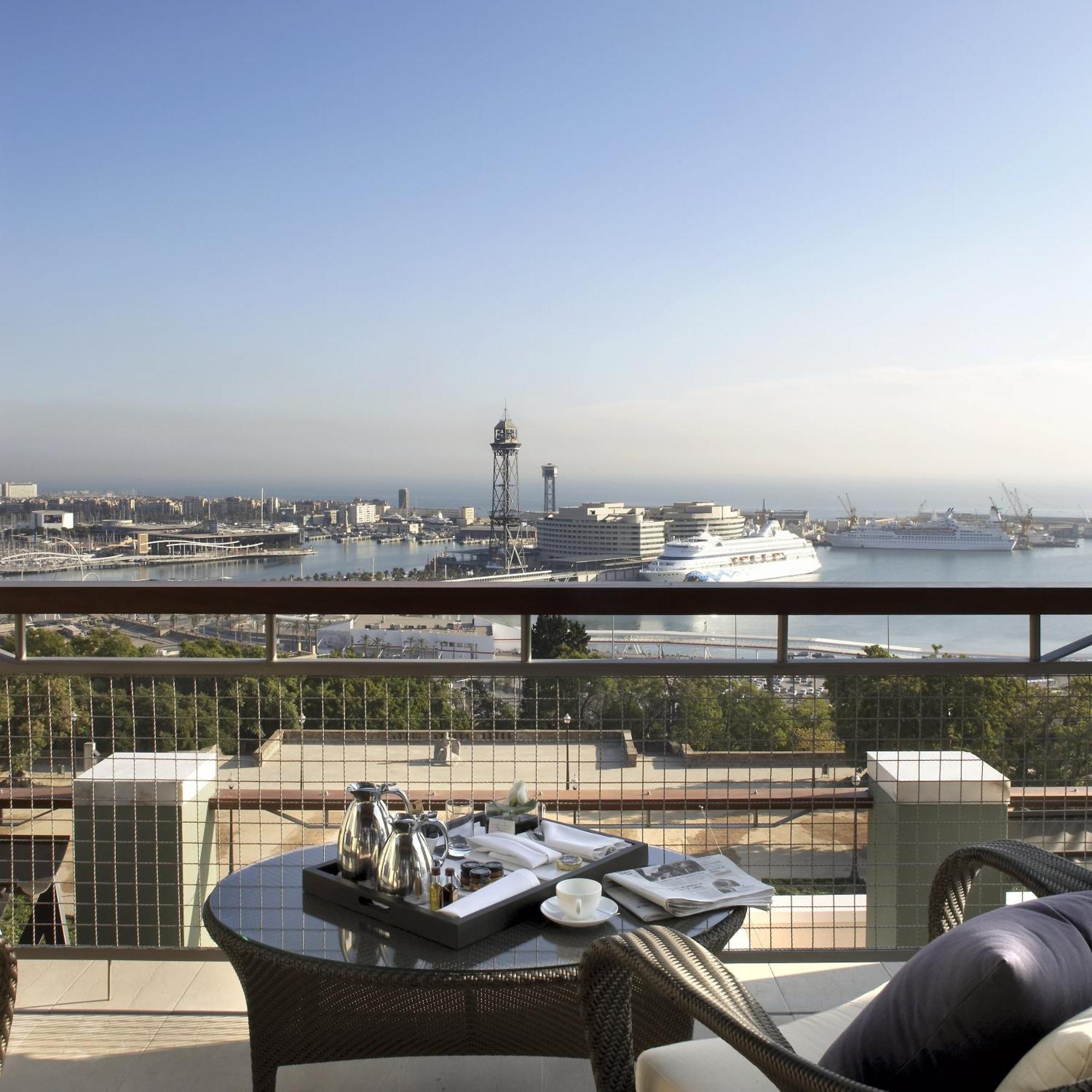 Hotel Miramar Barcelona Gl Buitenkant foto View of San Diego from the hotel