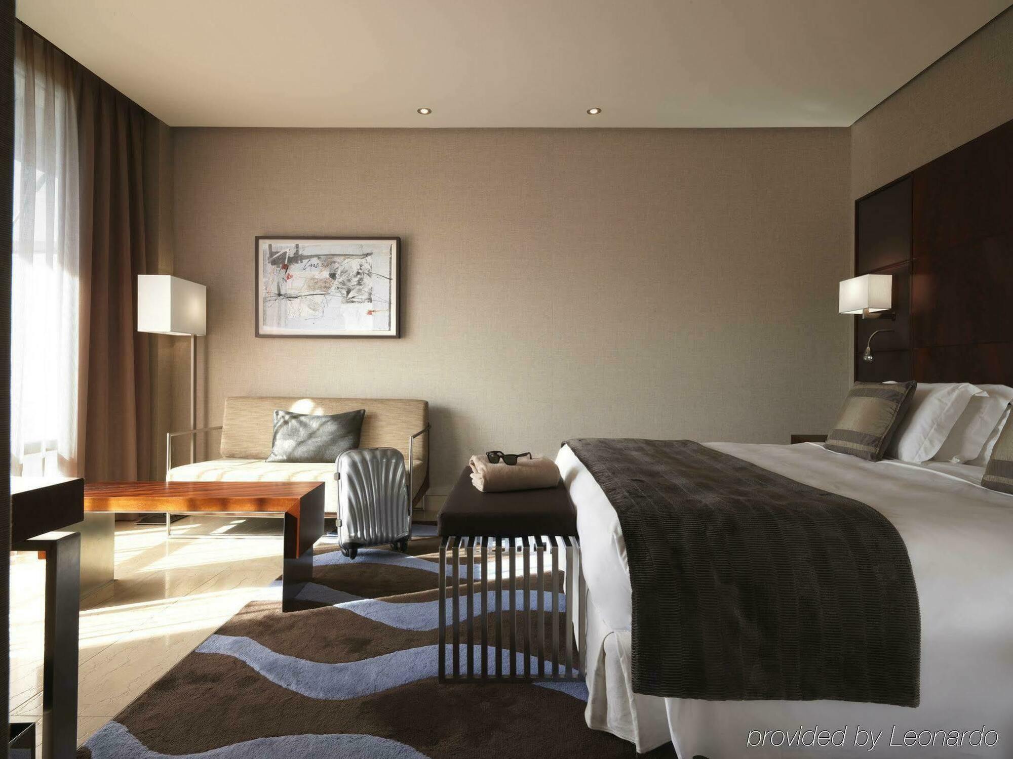 Hotel Miramar Barcelona Gl Kamer foto A bedroom at the hotel